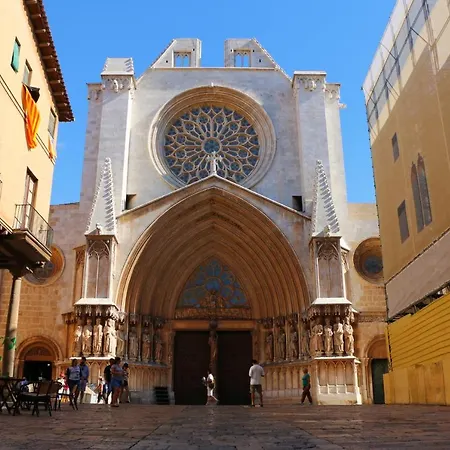 Petra Apartments -Old City With Terrace And Barbecue- Tarragona Buitenkant foto